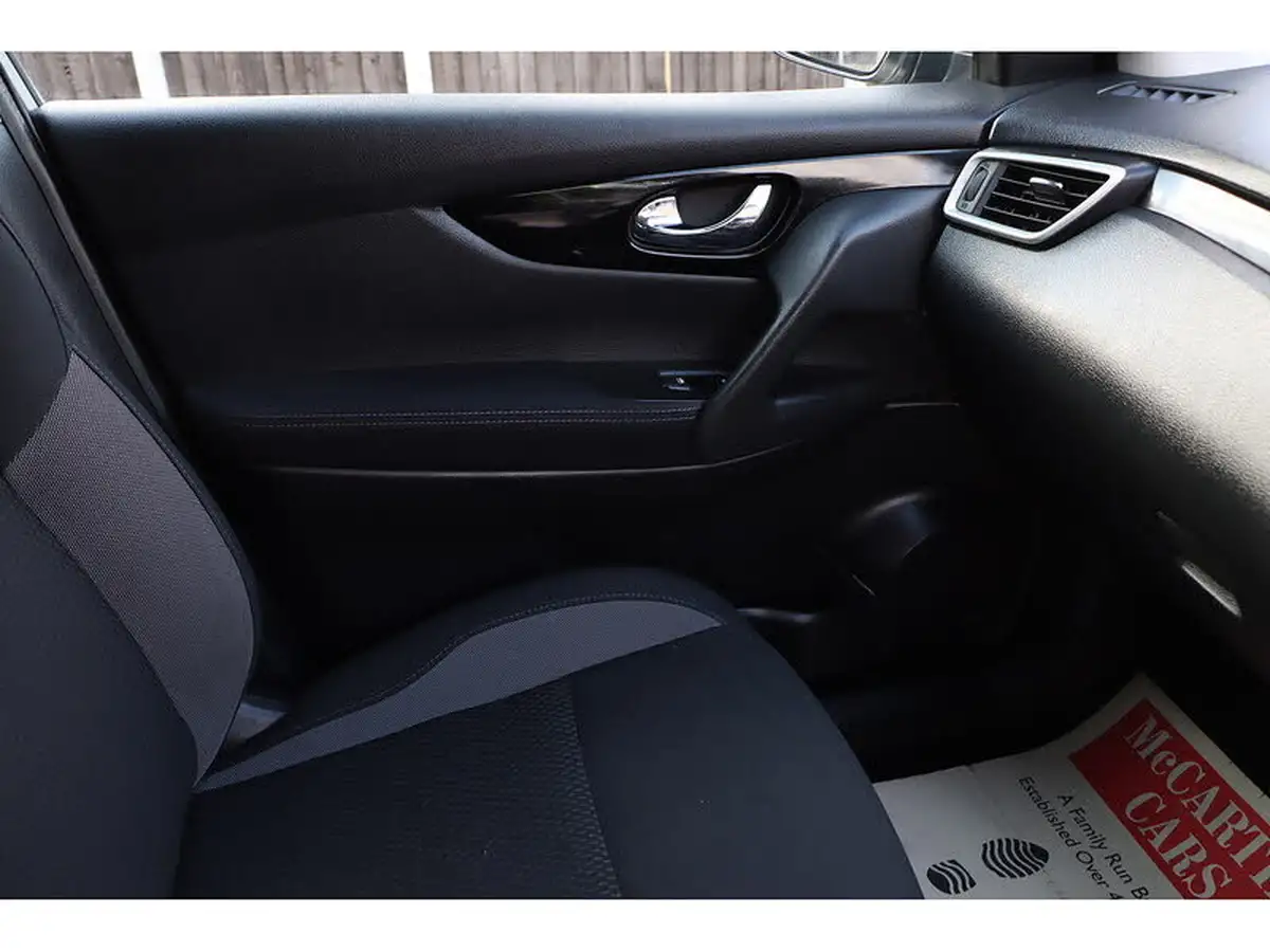 2020-nissan-qashqai-13-dig-t-acenta-premium-160ps-dct-big-40