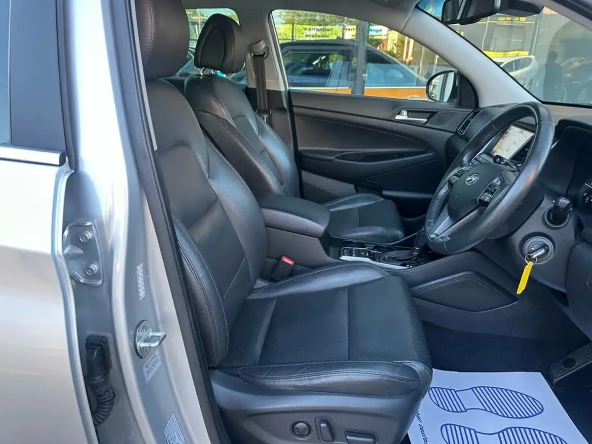 2016-hyundai-tucson-20crdi-premium-136ps-auto-big-5