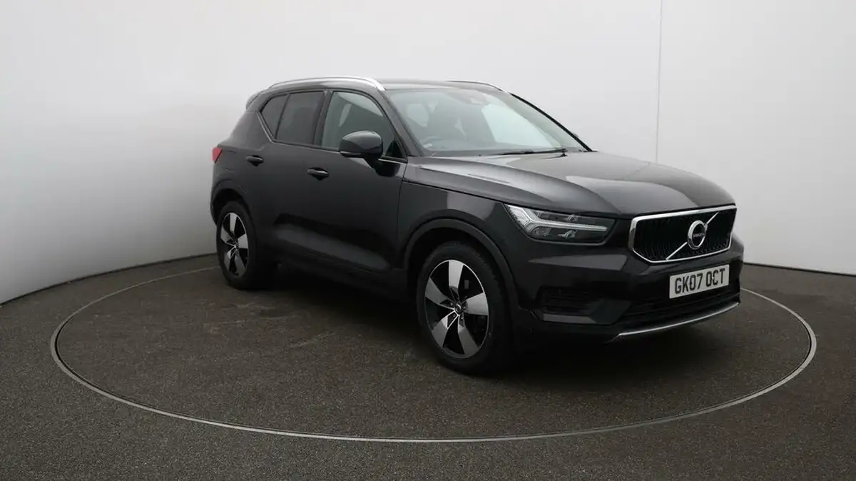 2019-volvo-xc40-20td-d3-momentum-big-42