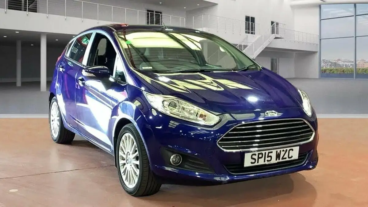 2015-ford-fiesta-10t-titanium-100ps-ecoboost-5d-powershift-big-4
