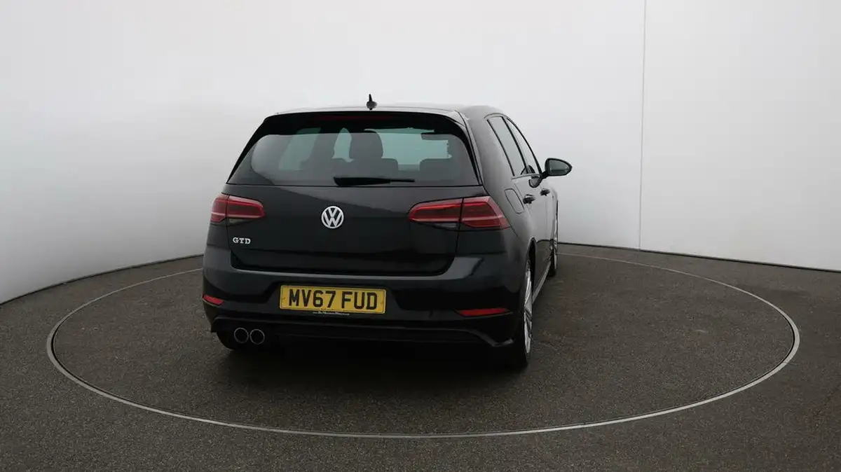 2017-volkswagen-golf-20tdi-gtd-ss-hatchback-5d-dsg-big-52