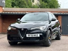 2019-alfa-romeo-stelvio-29-biturbo-quadrifoglio-small-37