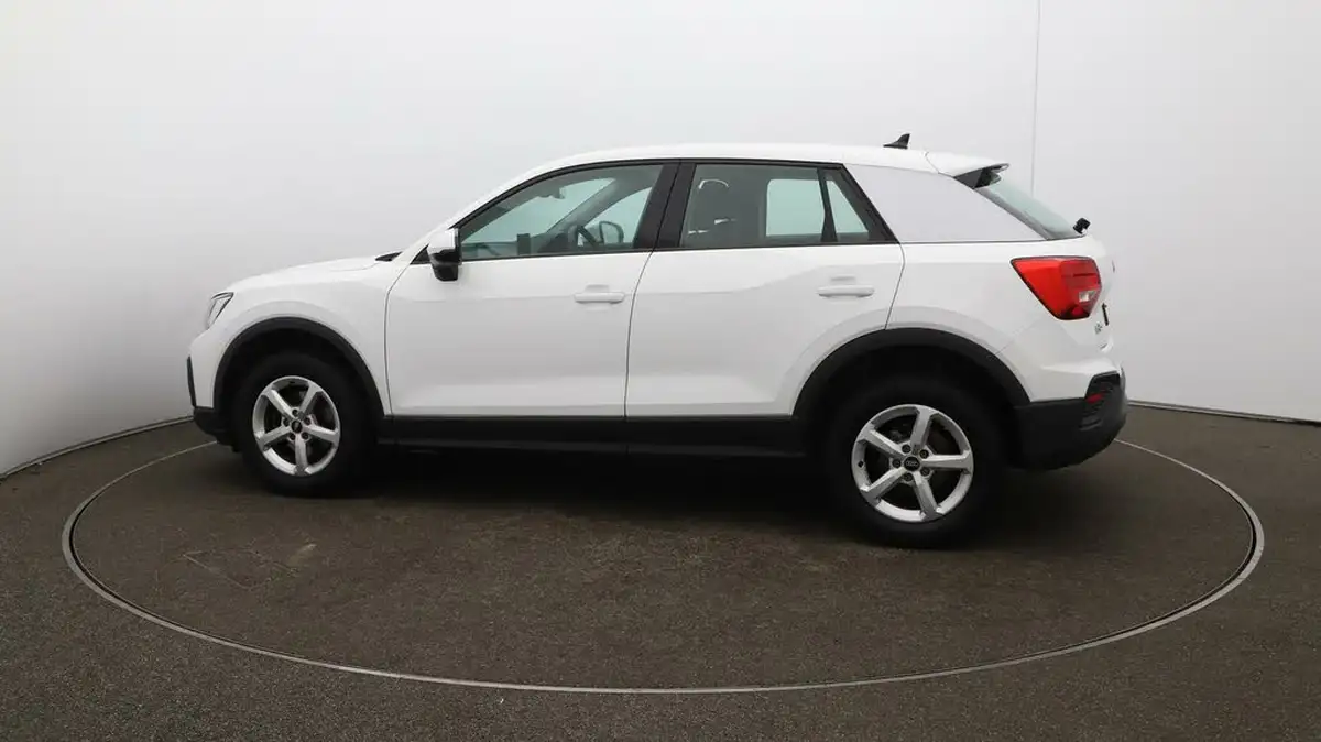 2022-audi-q2-10-30-tfsi-technik-big-57