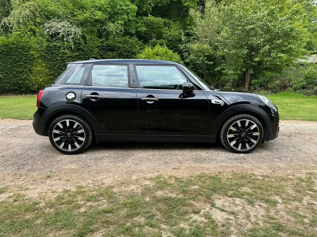 2019-mini-cooper-20-cooper-s-exclusive-189bhp-hatchback-5d-auto-big-4