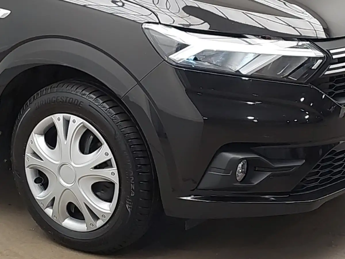 2023-dacia-sandero-10-tce-expression-90bhp-big-8