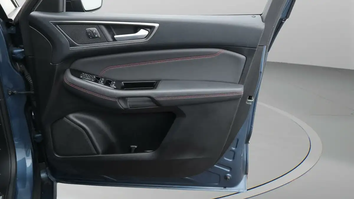 2021-ford-s-max-20-st-line-big-15