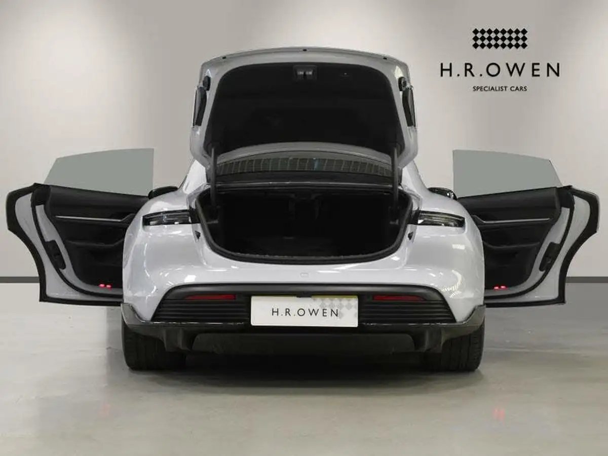 2023-porsche-taycan-e-turbo-s-big-11