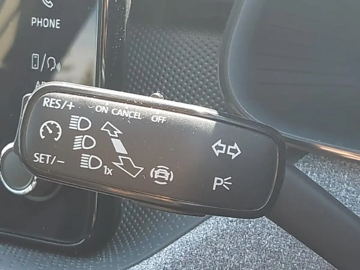 2024-skoda-scala-10-tsi-se-116ps-dsg-big-14