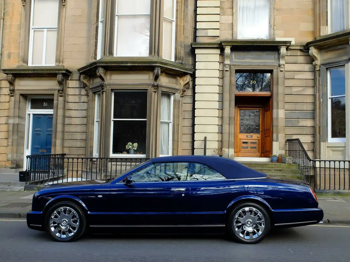 2006-bentley-azure-68-big-2