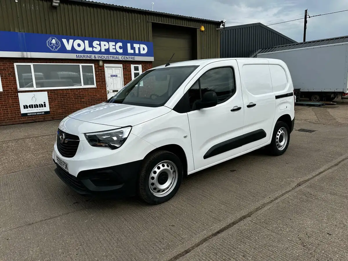 2020-vauxhall-combo-15cdti-edition-2300-75pseu6d-t-l1h1-ss-panel-big-4