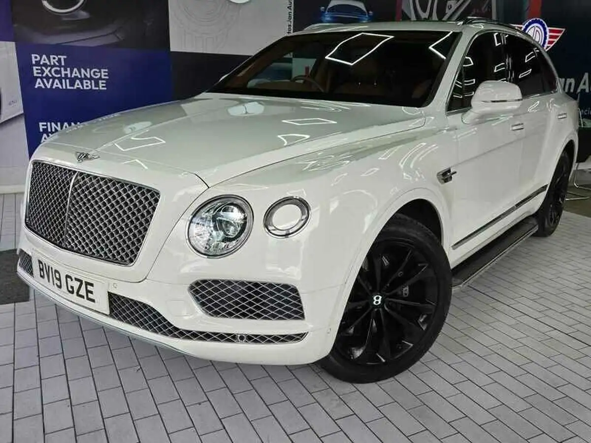 2019-bentley-bentayga-40-v8-big-34
