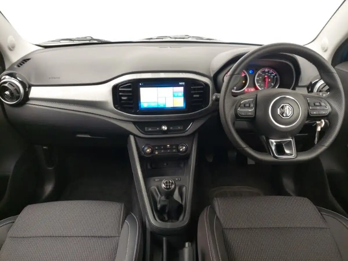 2024-mg-mg3-15-vti-tech-exclusive-nav-big-2