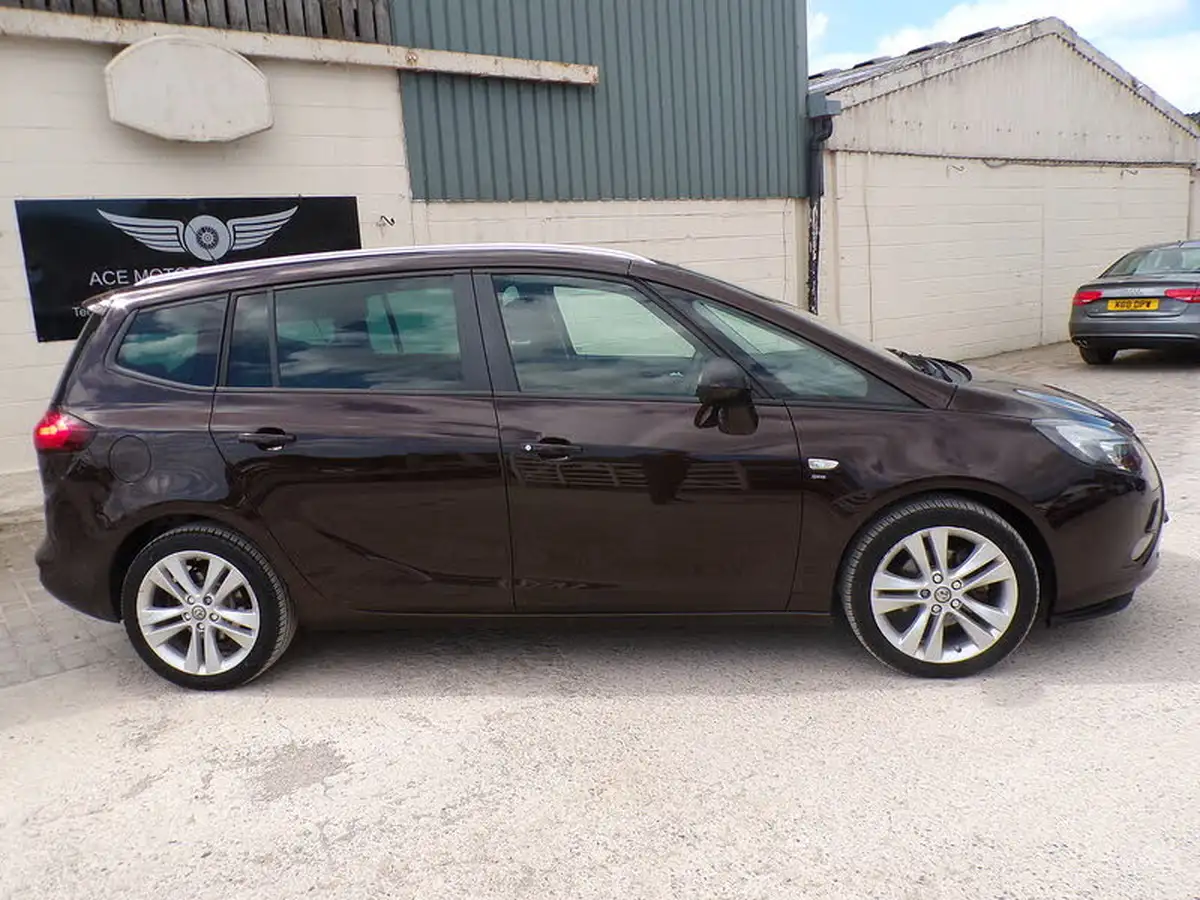 2015-vauxhall-zafira-tourer-14i-16v-turbo-sri-leather-pk-big-9
