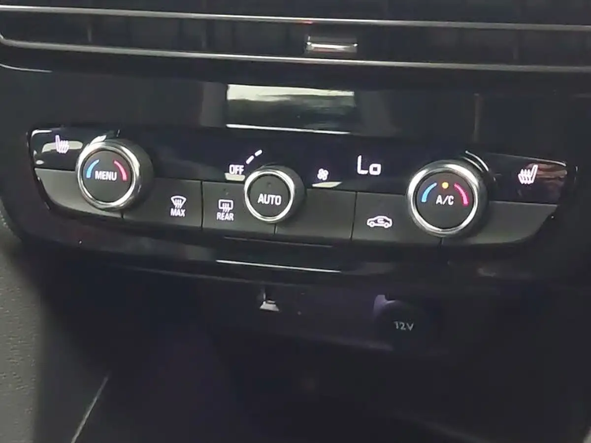 2024-vauxhall-mokka-12-gs-130ps-auto-big-15