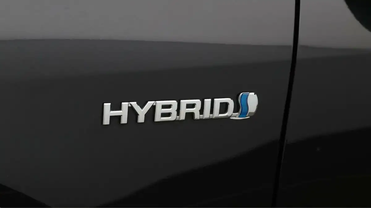 2021-toyota-corolla-18-vvt-i-design-trk-hatchback-5d-big-20