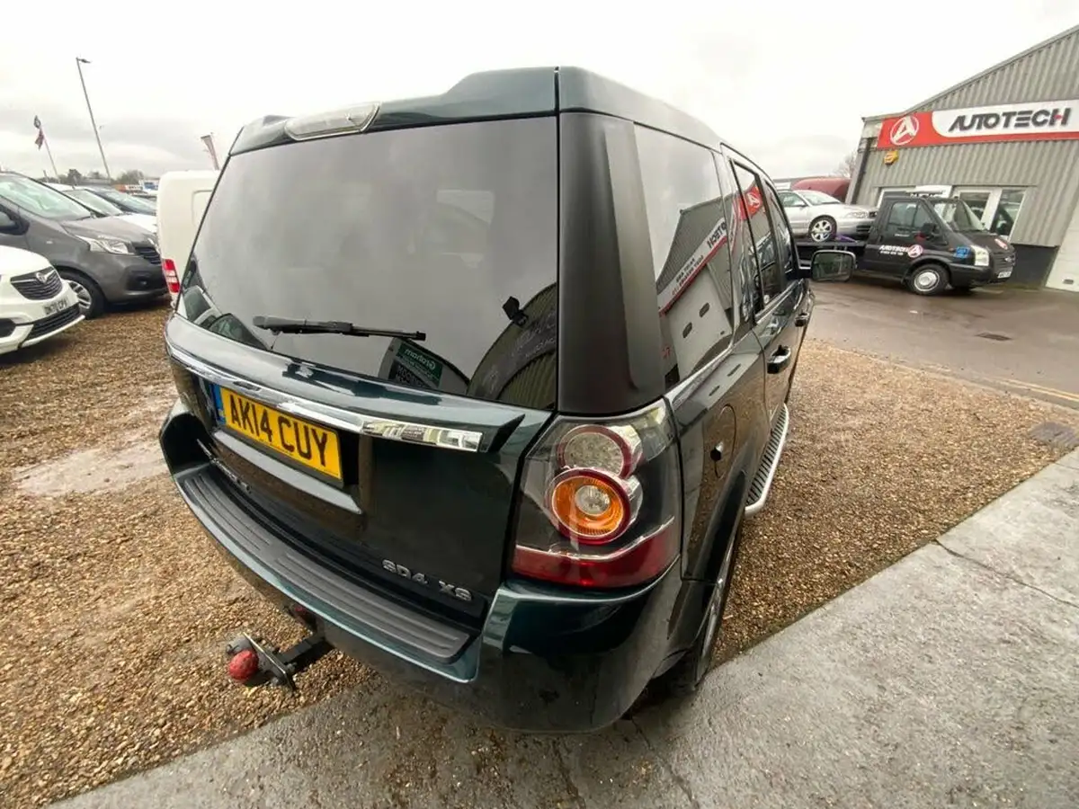 2014-land-rover-freelander-2-22sd4-xs-big-13