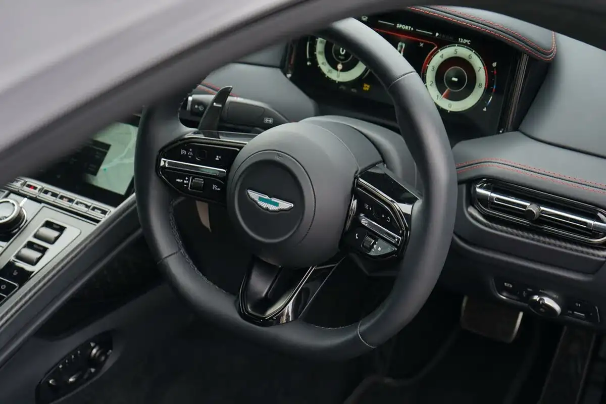 2024-aston-martin-db12-40-v8-auto-euro-6-ss-2dr-big-16
