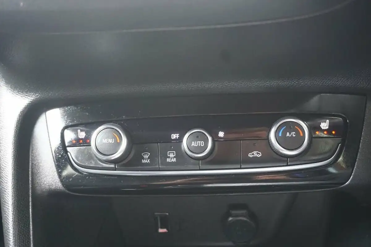 2022-vauxhall-corsa-12-turbo-elite-edition-auto-big-20
