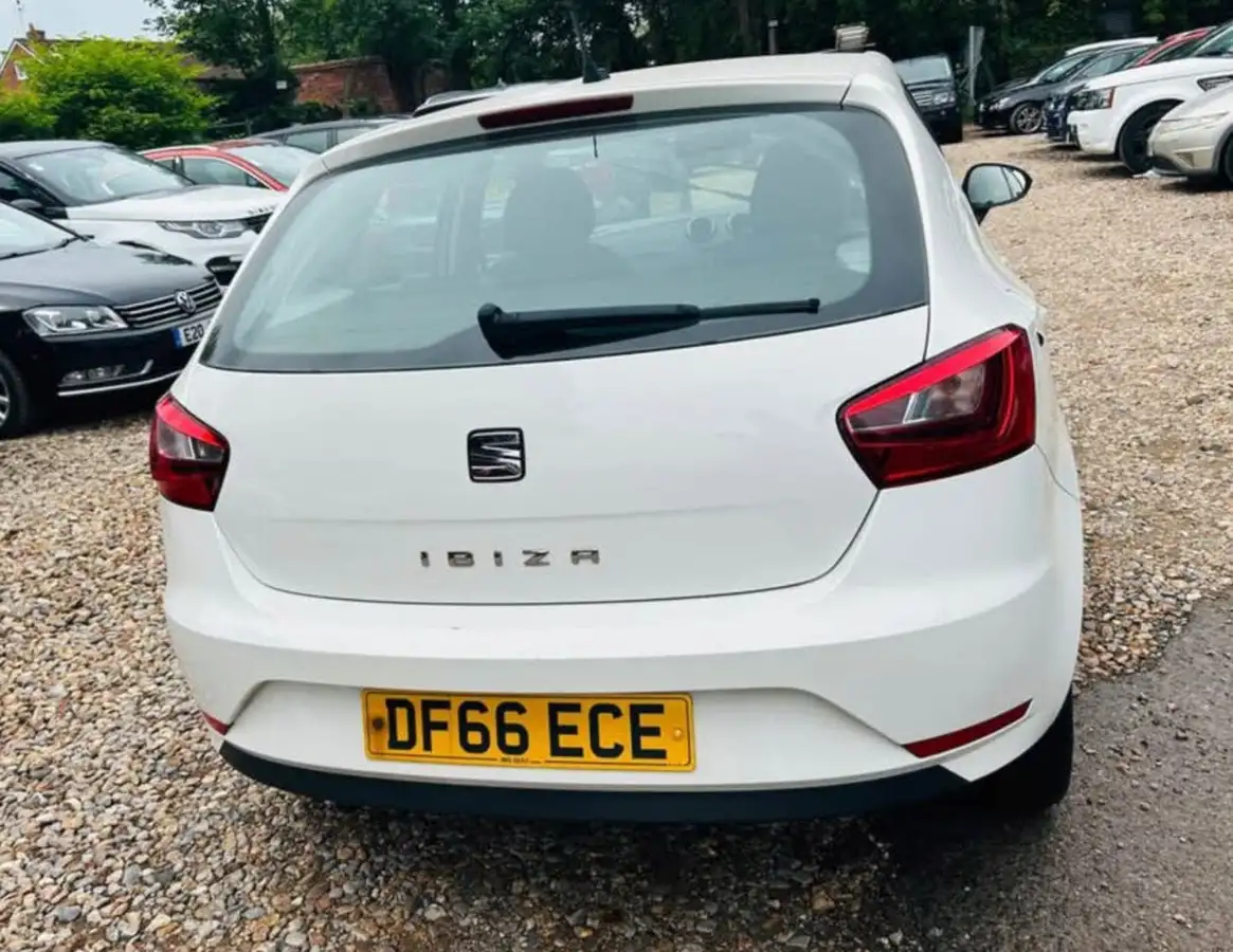 2016-seat-ibiza-10-se-technology-hatchback-5d-big-4