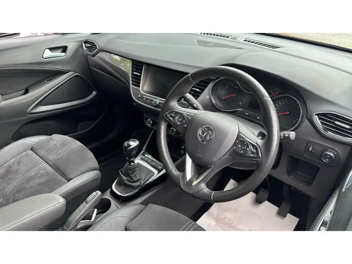 2022-vauxhall-crossland-12-ultimate-130ps-big-10