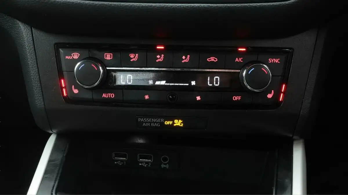 2019-seat-arona-10-tsi-xcellence-lux-big-12