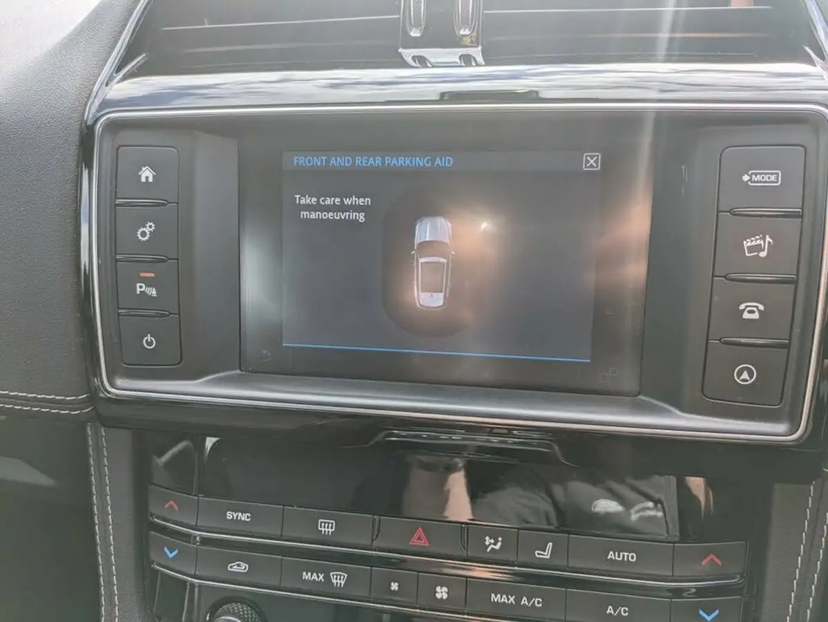 2018-jaguar-f-pace-20-i4d-r-sport-180ps-auto-big-19