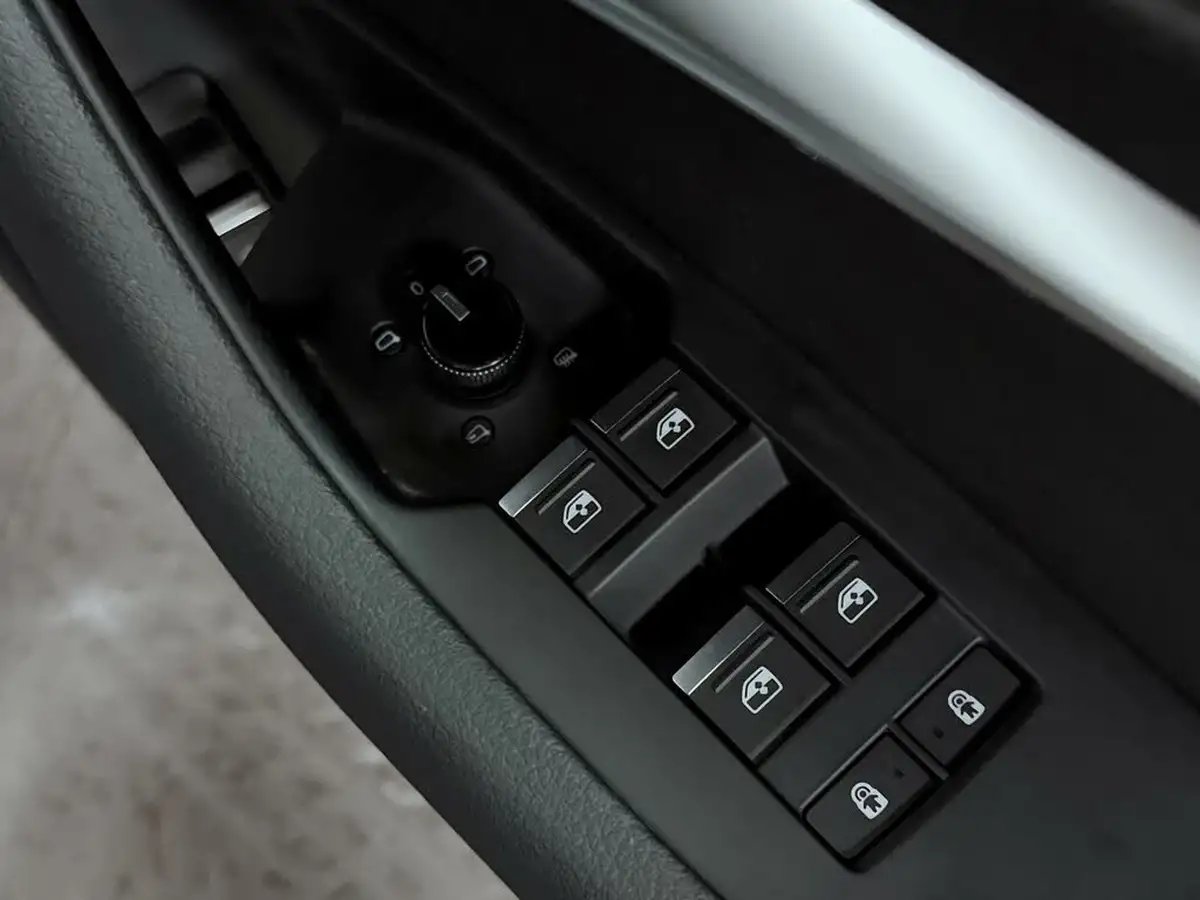 2023-audi-a6-saloon-20-50-tfsi-e-black-edition-big-23