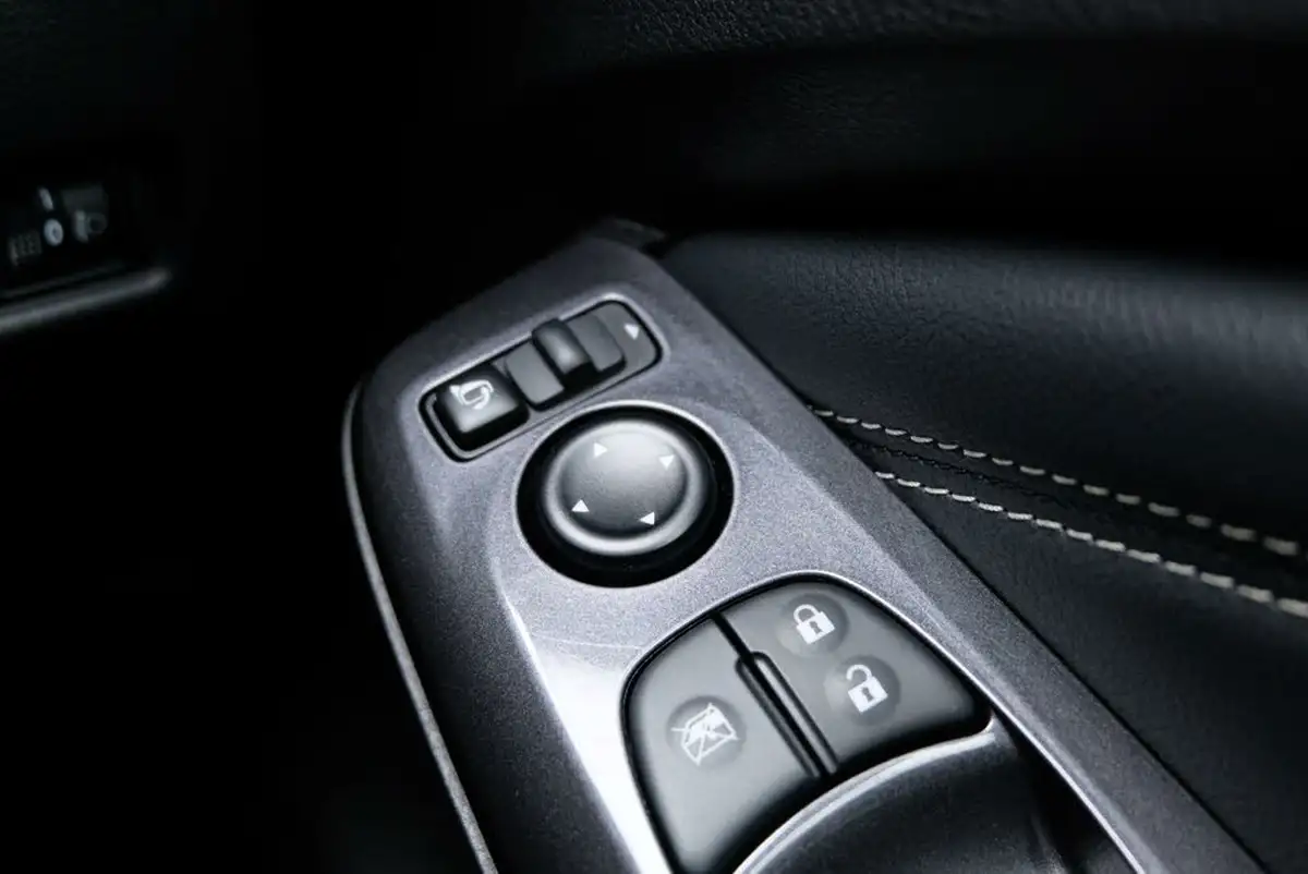 2024-nissan-juke-10-dig-t-n-connecta-dct-big-27