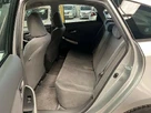 2010-toyota-prius-small-26
