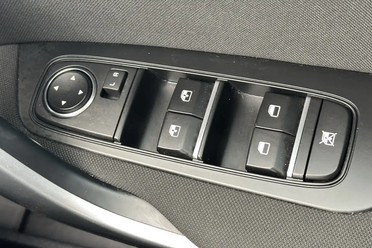 2022-kia-xceed-10-t-gdi-2-big-27