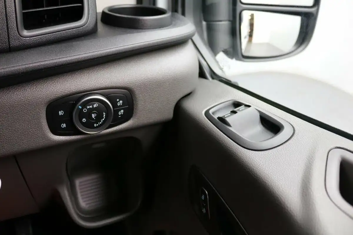 2023-ford-transit-big-55