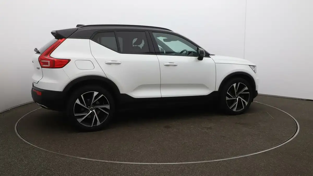 2019-volvo-xc40-20-t4-r-design-pro-awd-big-53