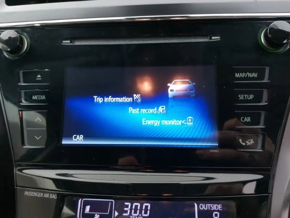 2019-toyota-prius-18-vvt-i-excel-big-9