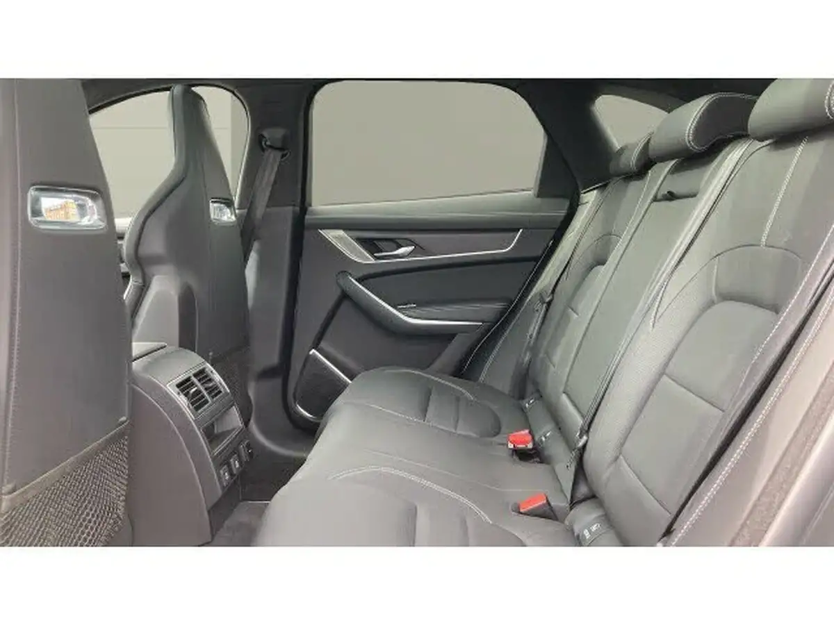 2024-jaguar-f-pace-20-d200-r-dynamic-hse-black-90th-anniversary-edition-big-3