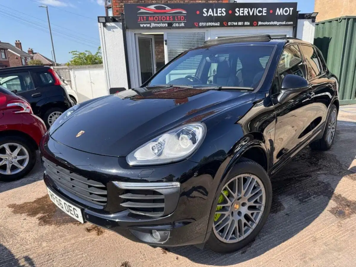2016-porsche-cayenne-30-s-e-hybrid-platinum-edition-big-1