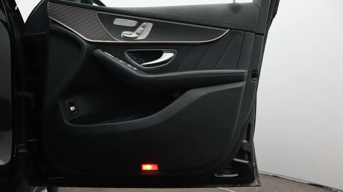 2022-mercedes-benz-eqc-e-eqc-400-amg-line-premium-plus-big-15
