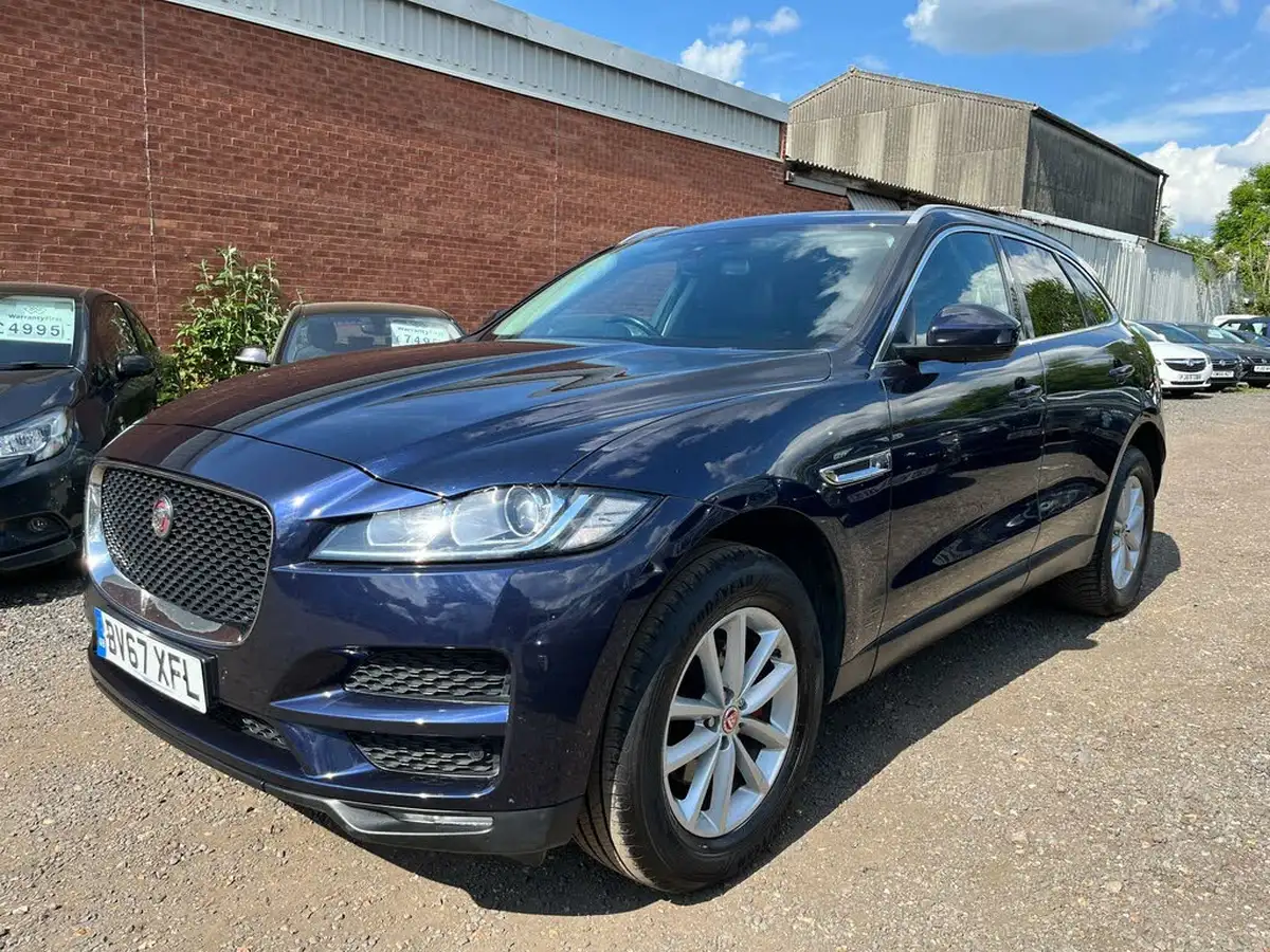 2017-jaguar-f-pace-20-i4d-prestige-180ps-ss-auto-big-4