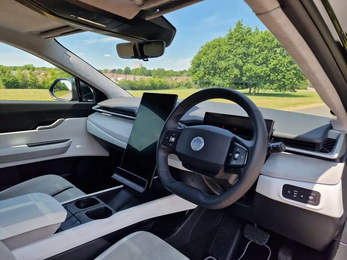 2023-fisker-ocean-e-extreme-big-8