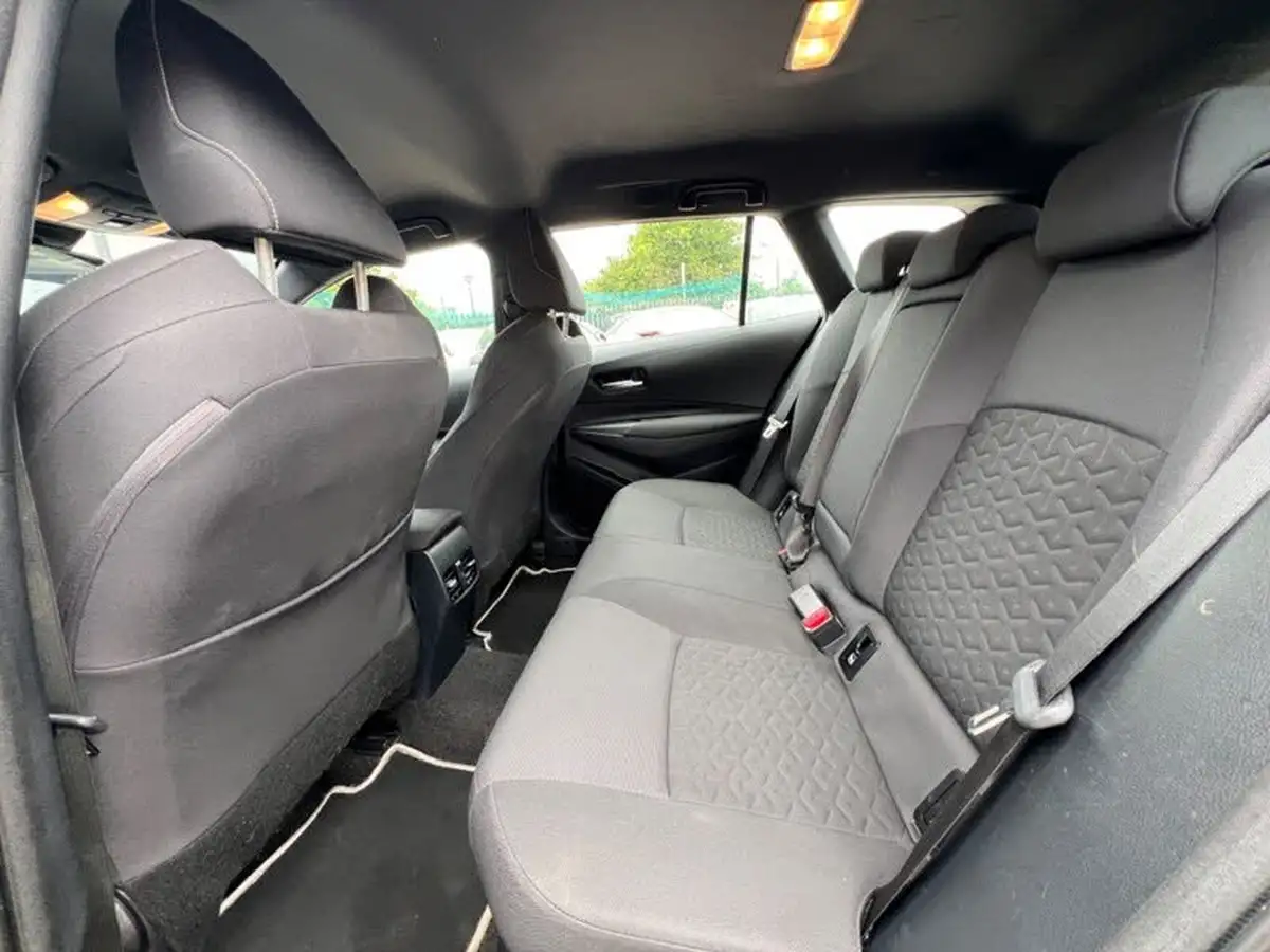 2021-toyota-corolla-20-vvt-i-icon-tech-touring-sports-big-42