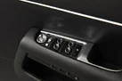 2017-rolls-royce-wraith-66-no-trim-small-30