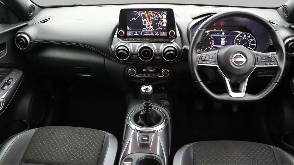 2023-nissan-juke-10-dig-t-n-connecta-big-12
