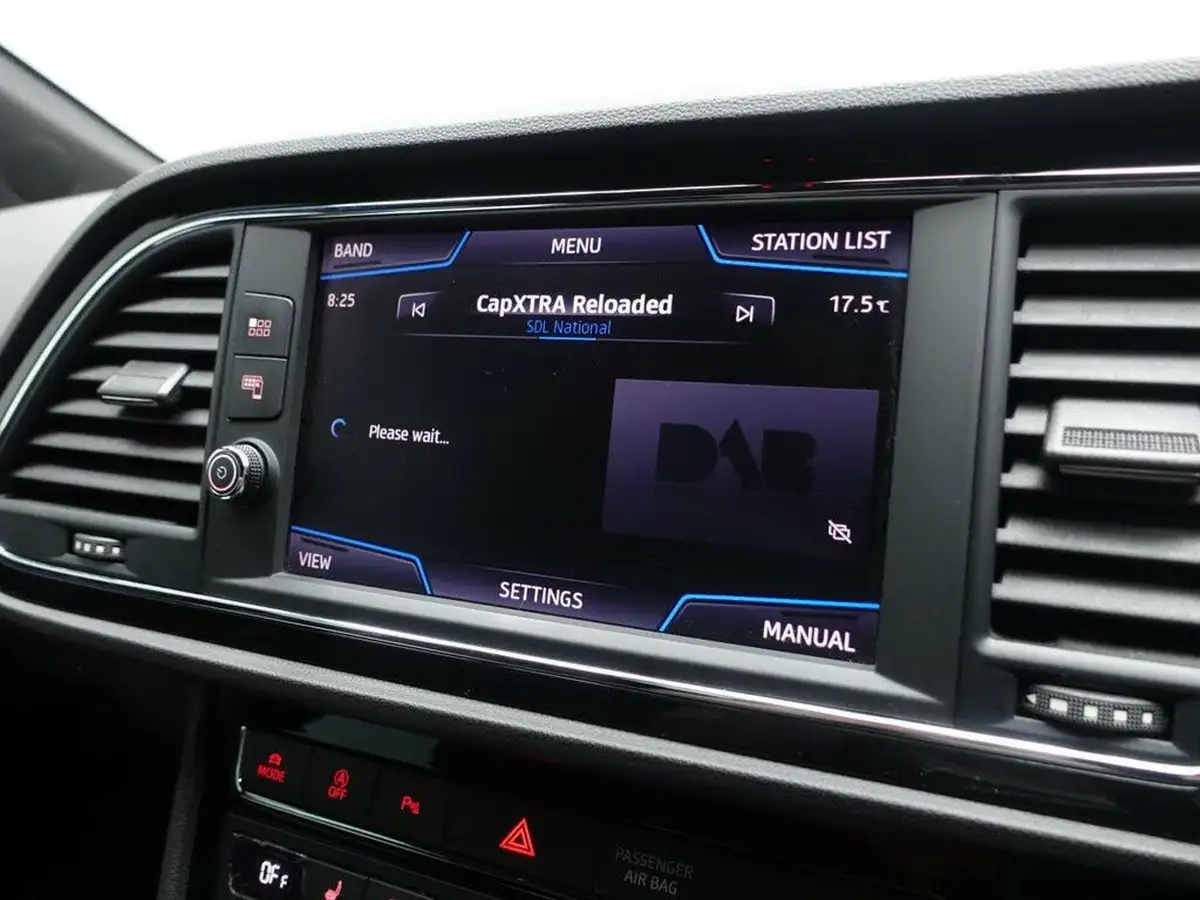 2020-seat-leon-20tdi-fr-black-edition-hatchback-dsg-big-37