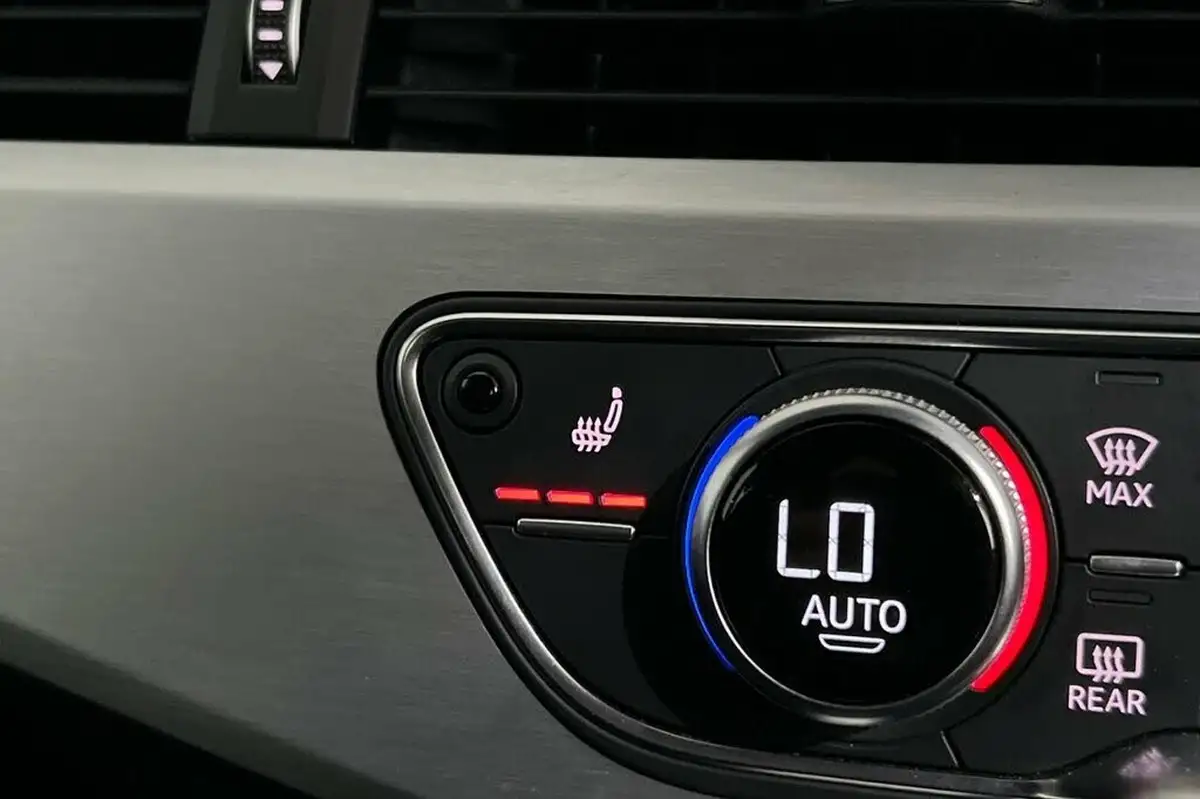 2019-audi-a4-avant-20-40-tfsi-sport-big-35