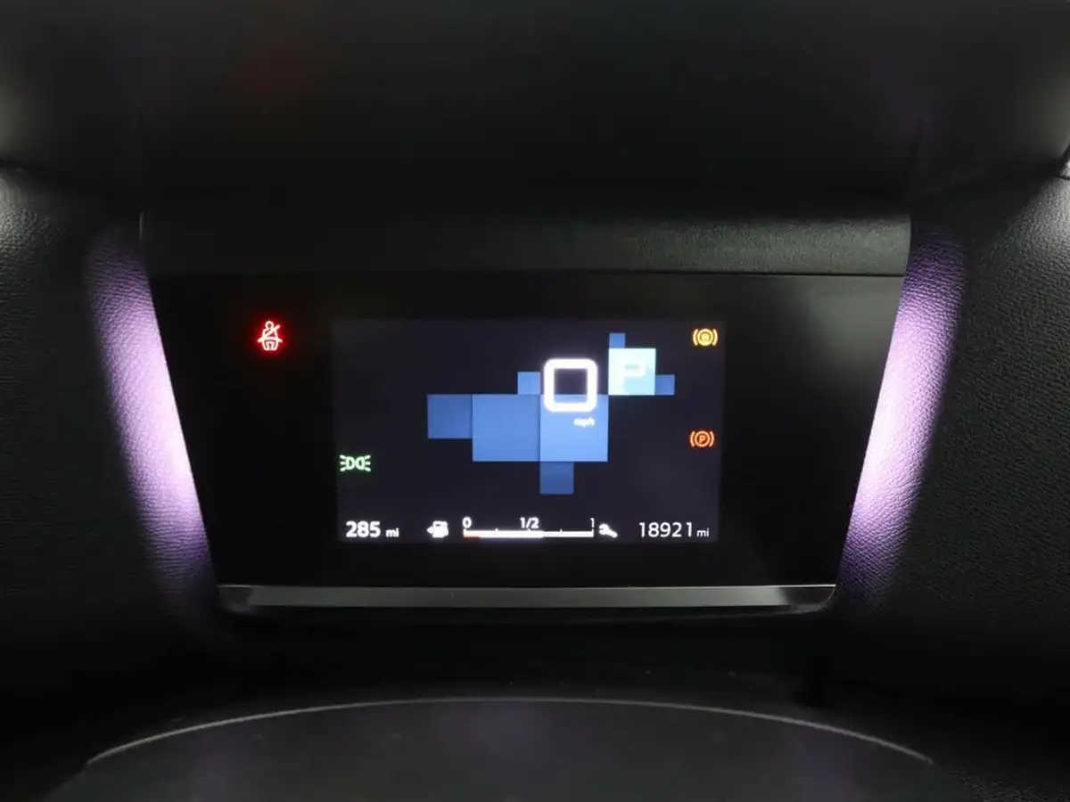 2022-citroen-c4-15bluehdi-shine-plus-big-16