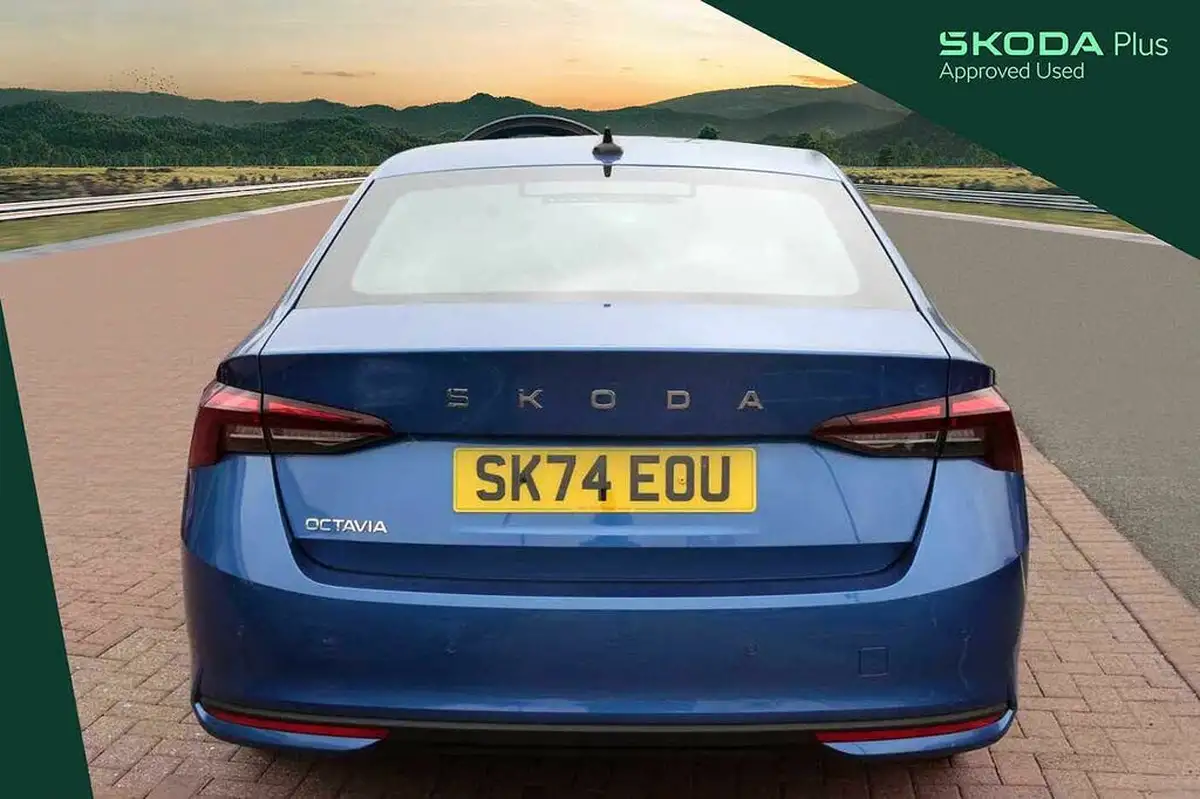 2024-skoda-octavia-15-tsi-e-tec-se-technology-hatchback-big-10