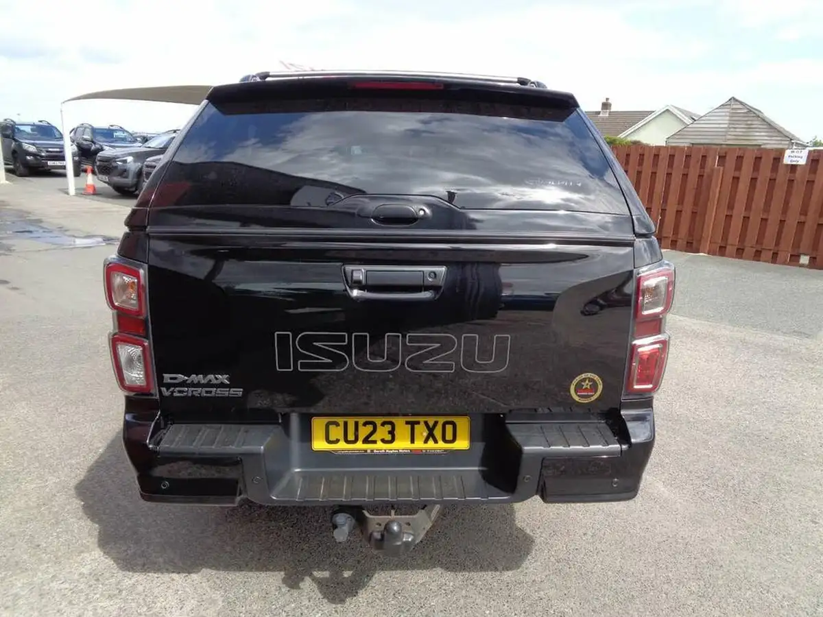 2023-isuzu-d-max-19td-v-cross-steel-edition-auto-big-4