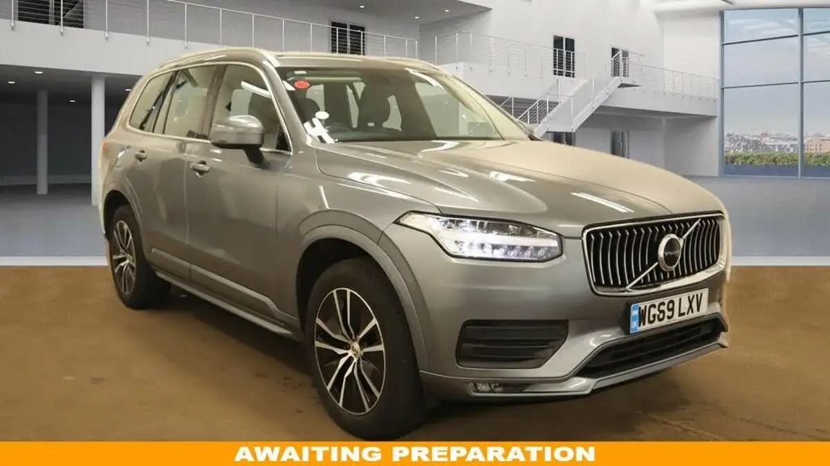 2019-volvo-xc90-20td-b5-momentum-big-0