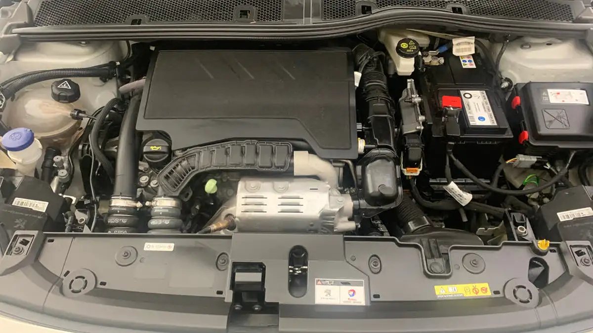 2022-peugeot-208-12-puretech-gt-100bhp-eat8-big-20