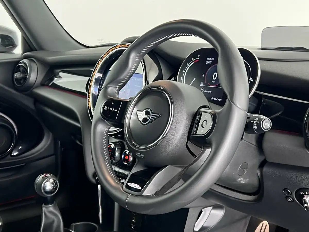 2021-mini-cooper-15-cooper-sport-hatchback-3d-big-19