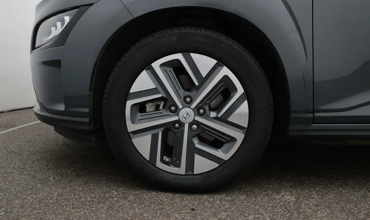 2023-hyundai-kona-e-ultimate-204ps-64kwh-105kw-obc-big-18